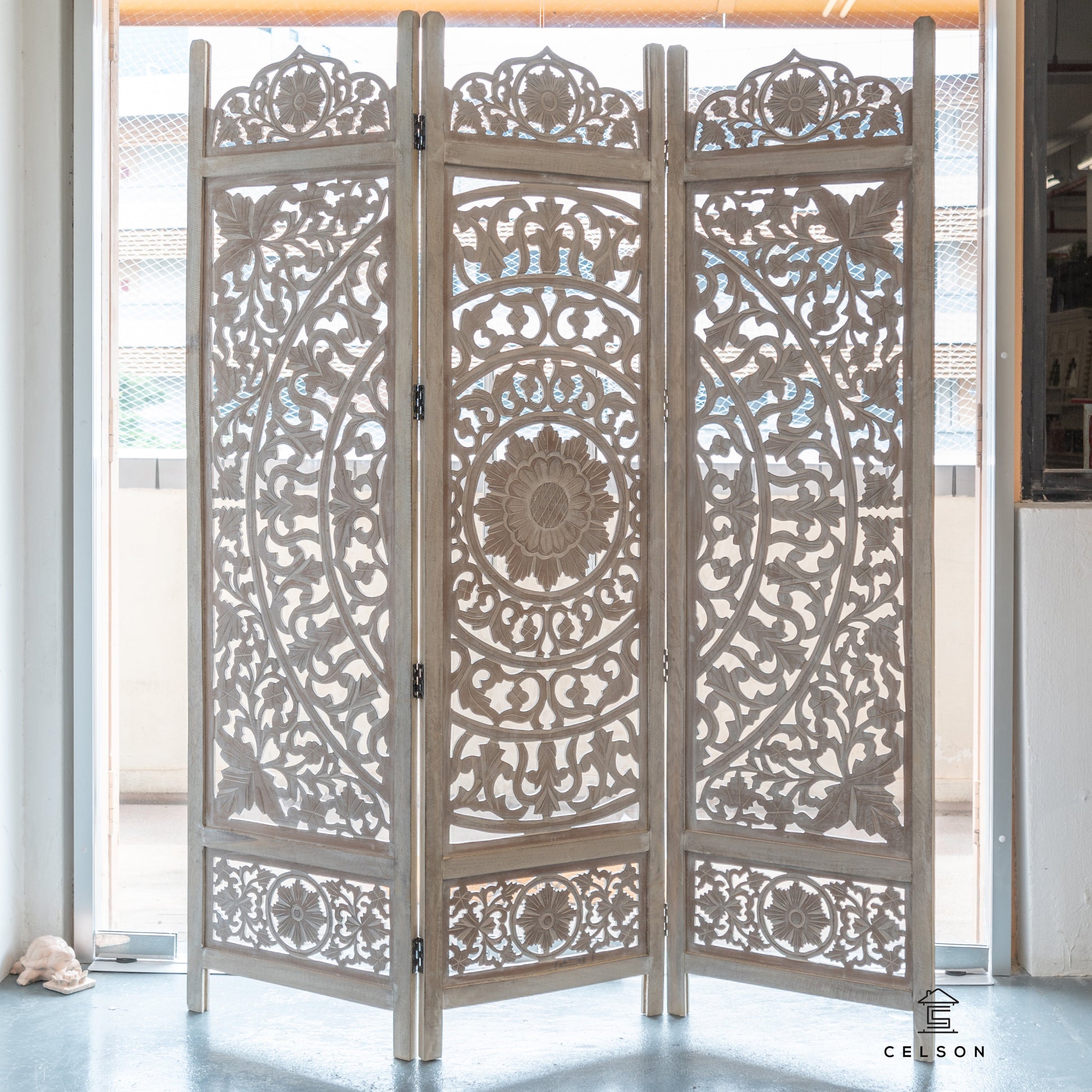 Yenfer Carved Room Divider