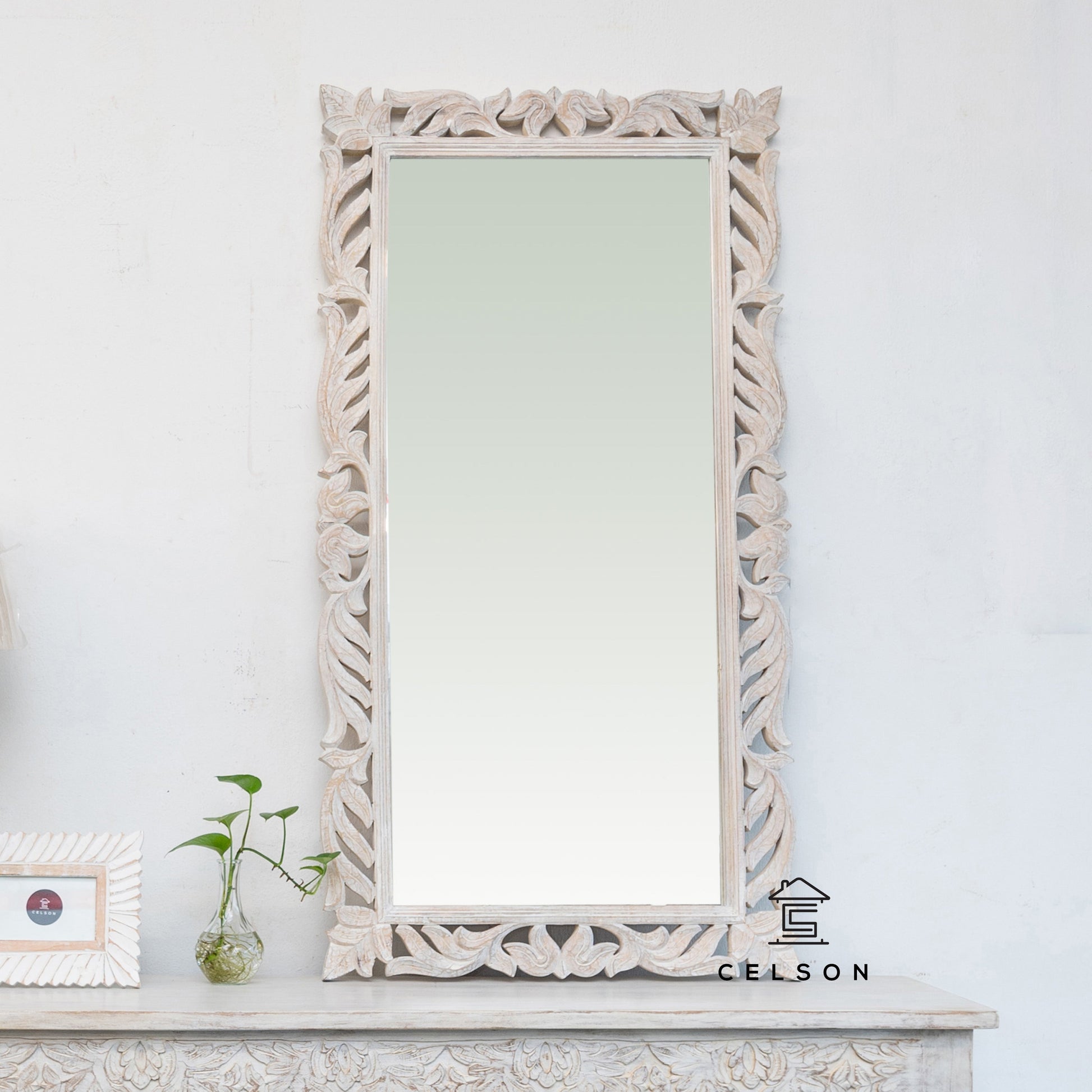Kiyana Carved Distrssed Mirror