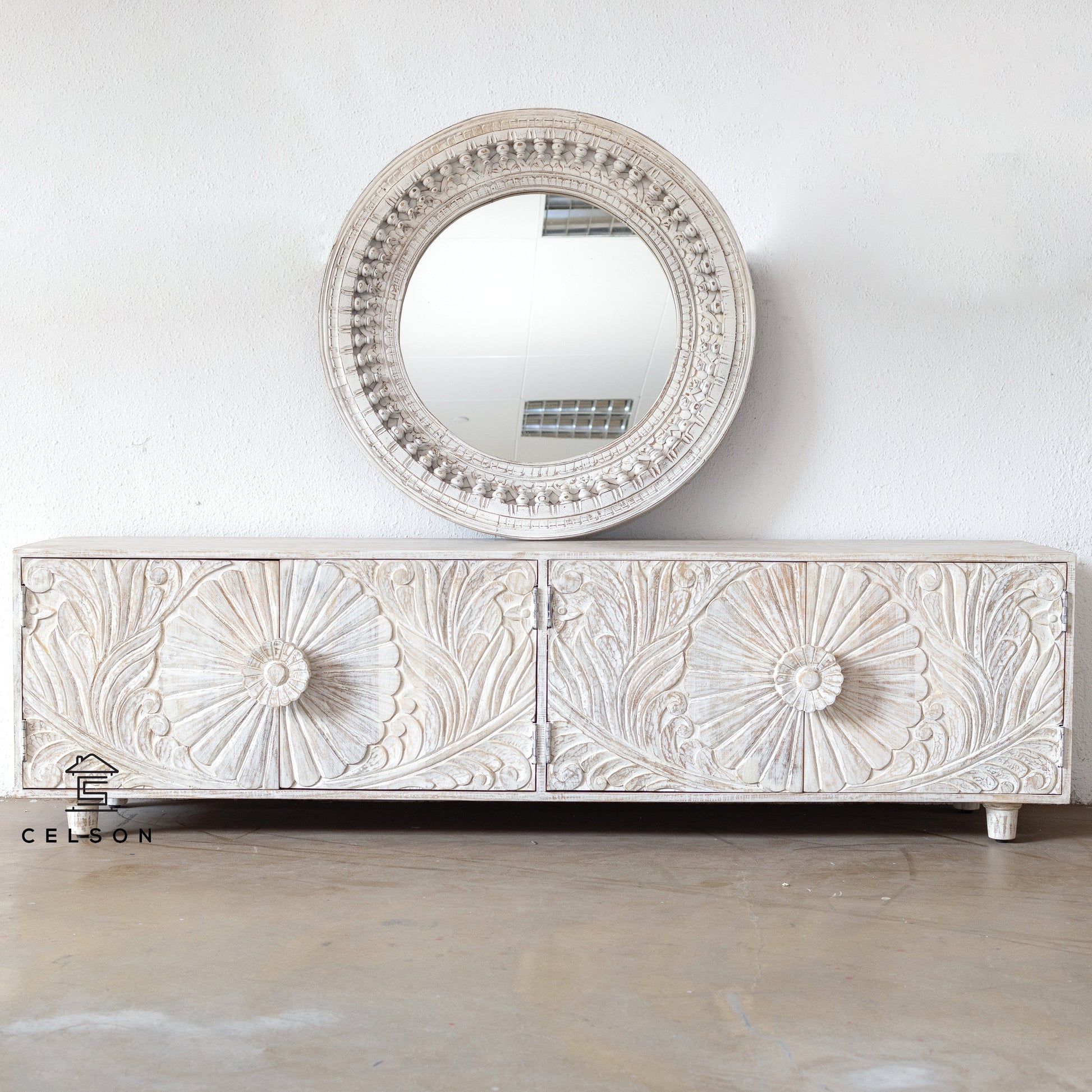 Becca Carved Spindle Round Mirror