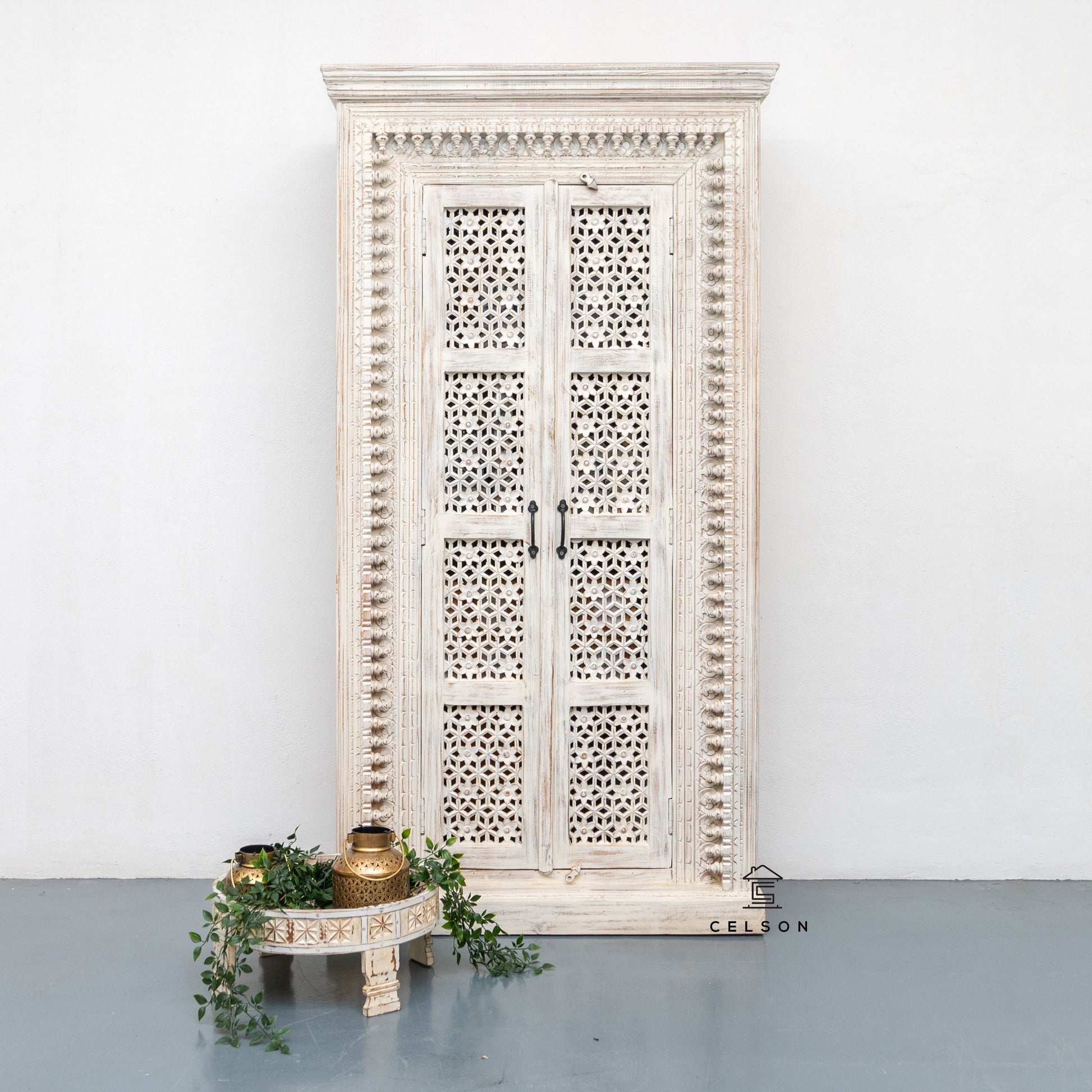 Fana Hand Carved Almirah