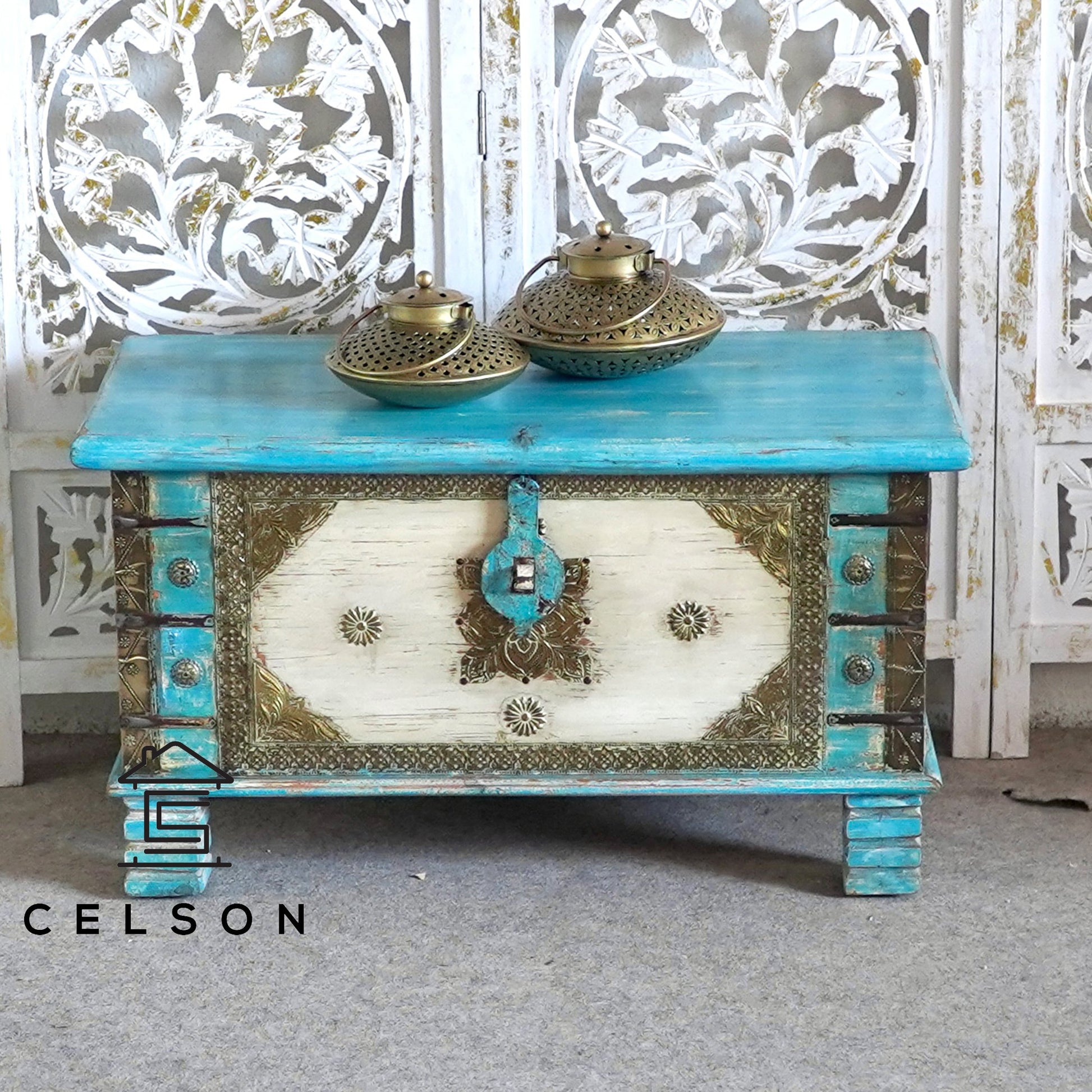 Lisa Vintage Style Brass Fitted Wooden Trunk