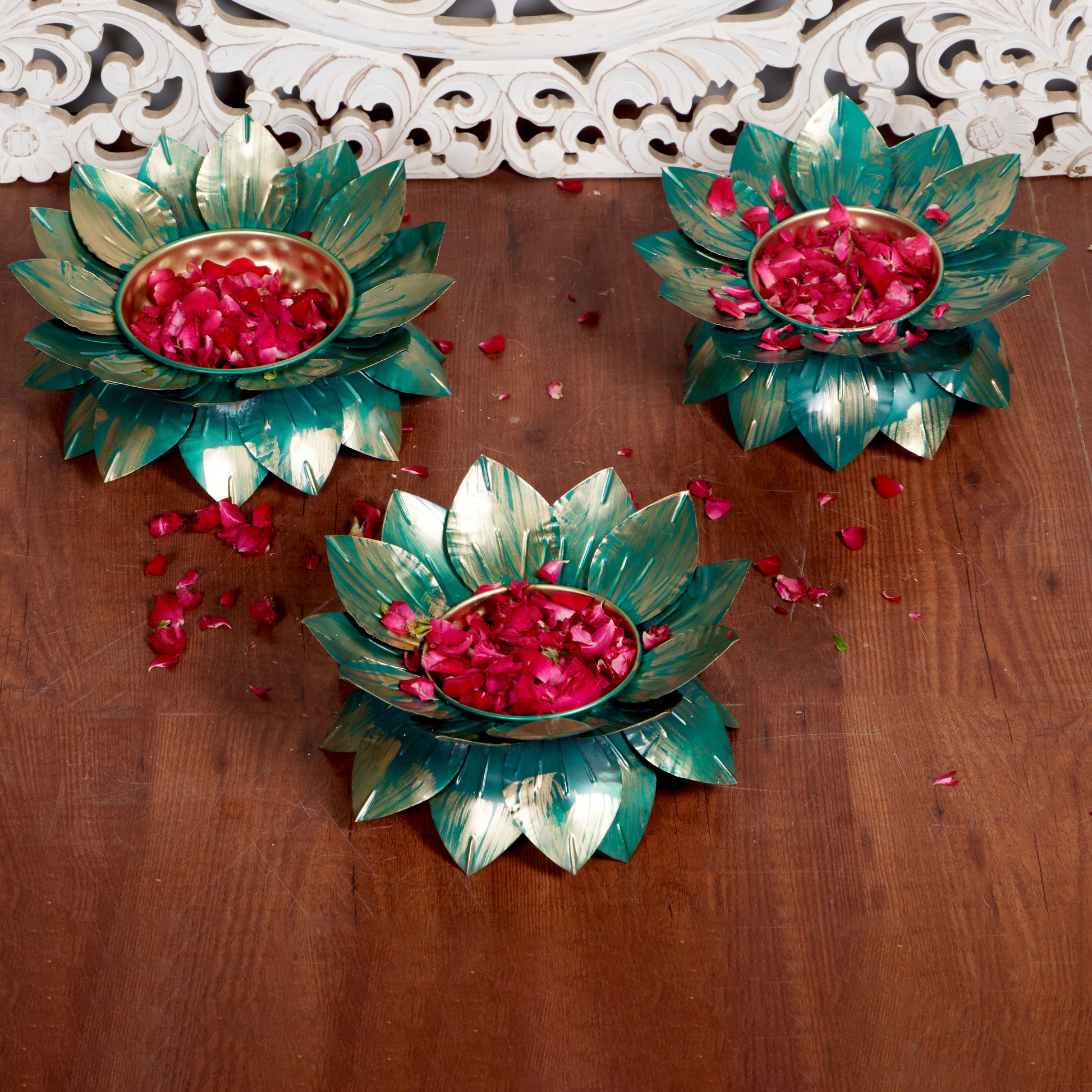 Green Lotus Urli Set Of 3