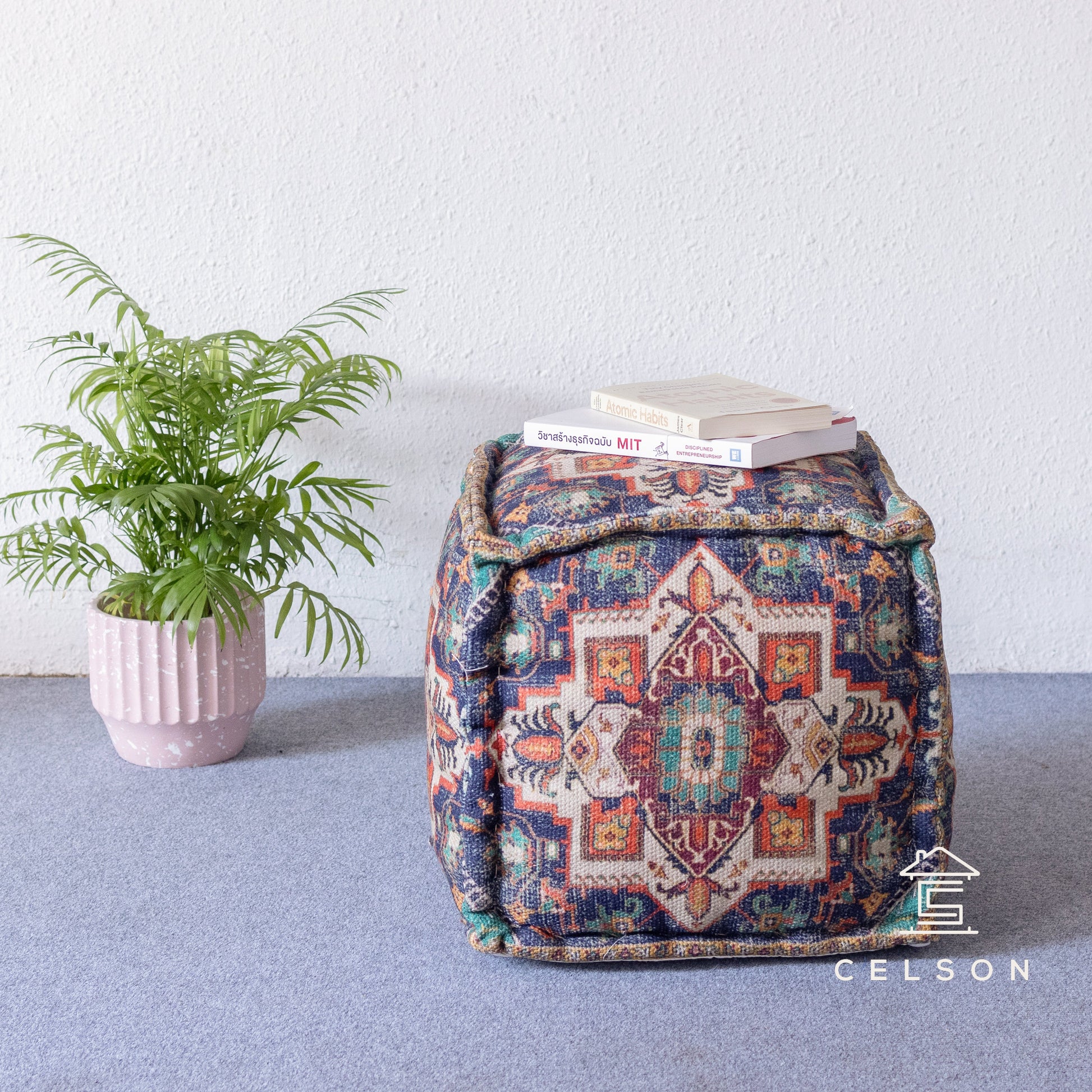 Noora Pouf