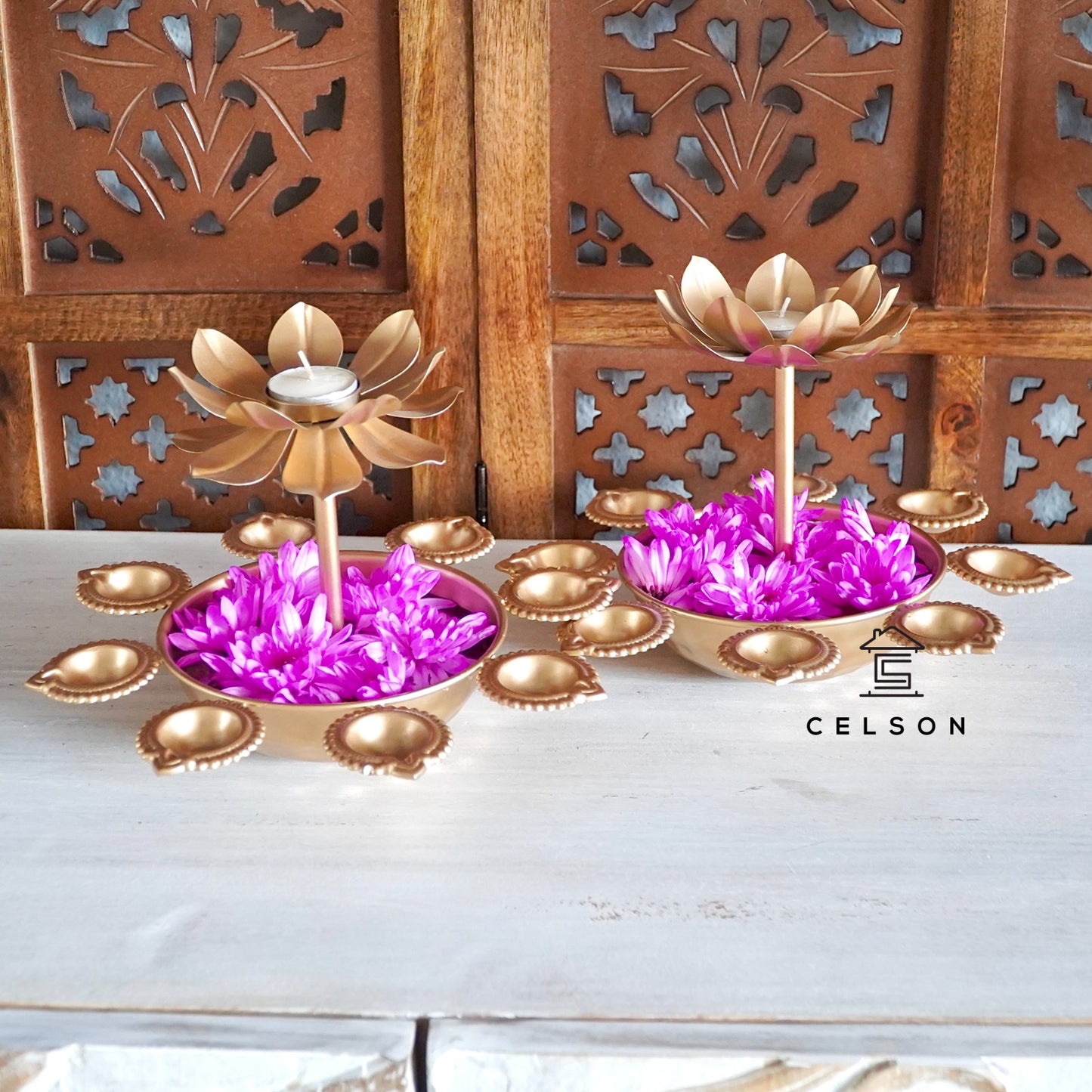 Lotus Urli