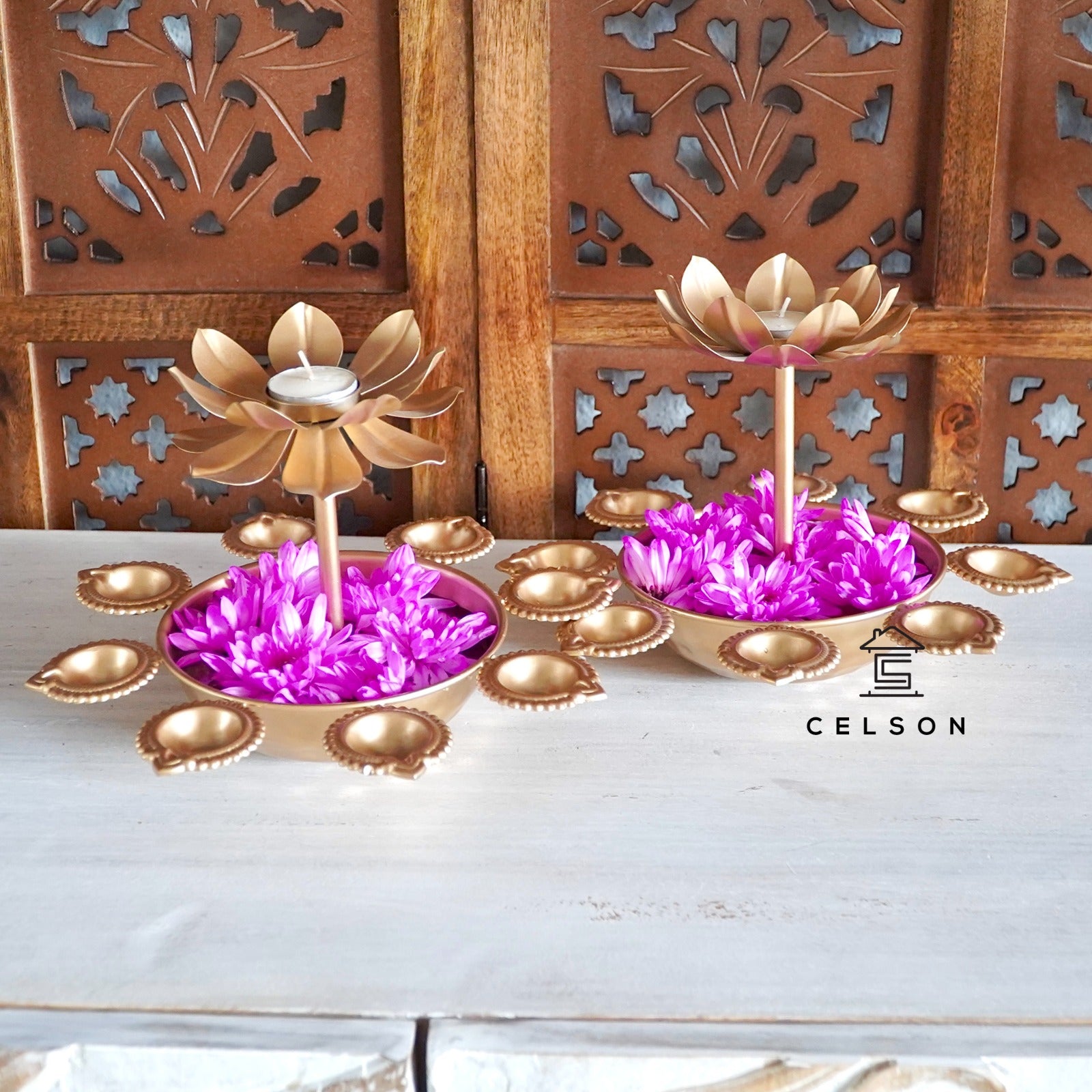 Lotus Urli